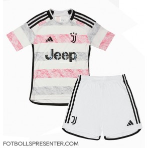 Juventus Bortatröja Barn 2023-24 Kortärmad (+ korta byxor)